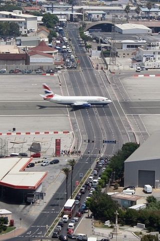 : Gibraltar Airport.jpg
: 397

: 41.9 